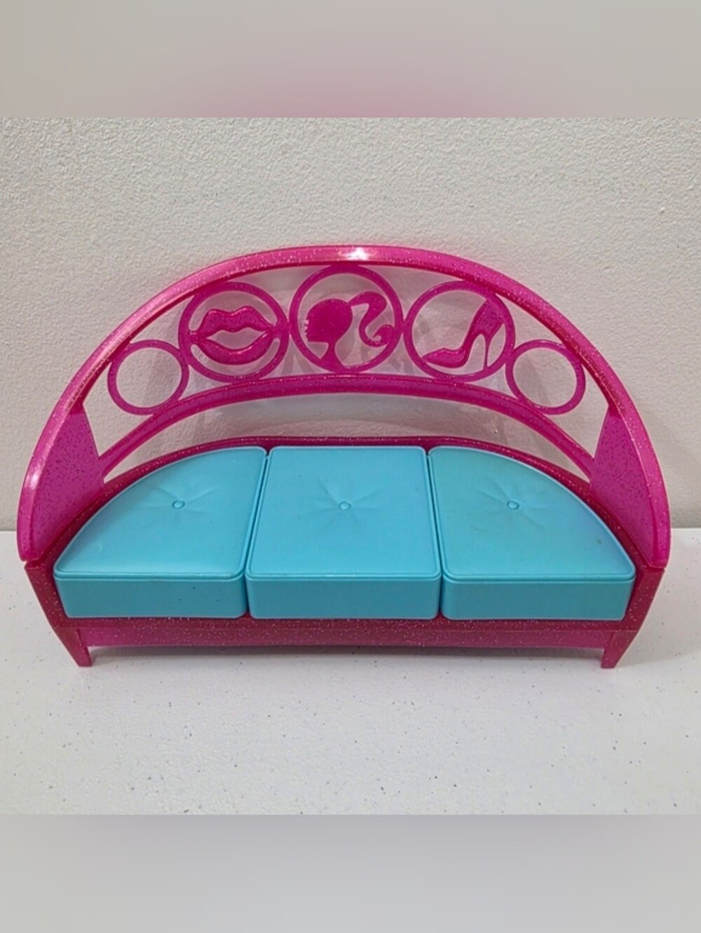 Mattel Barbie Pink Glitter Couch Sofa Furniture Aqua Cushions Discontinued 2010